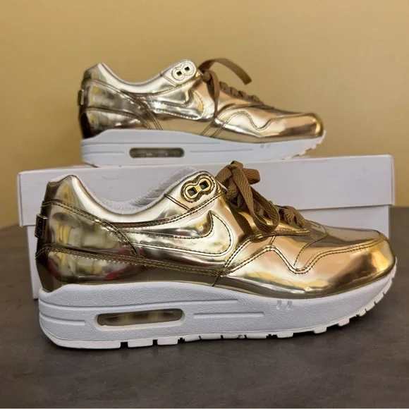 Nike WMNS Air Max 1 SP Liquid Gold Sneakers (616170-700) - Picture 1 of 10